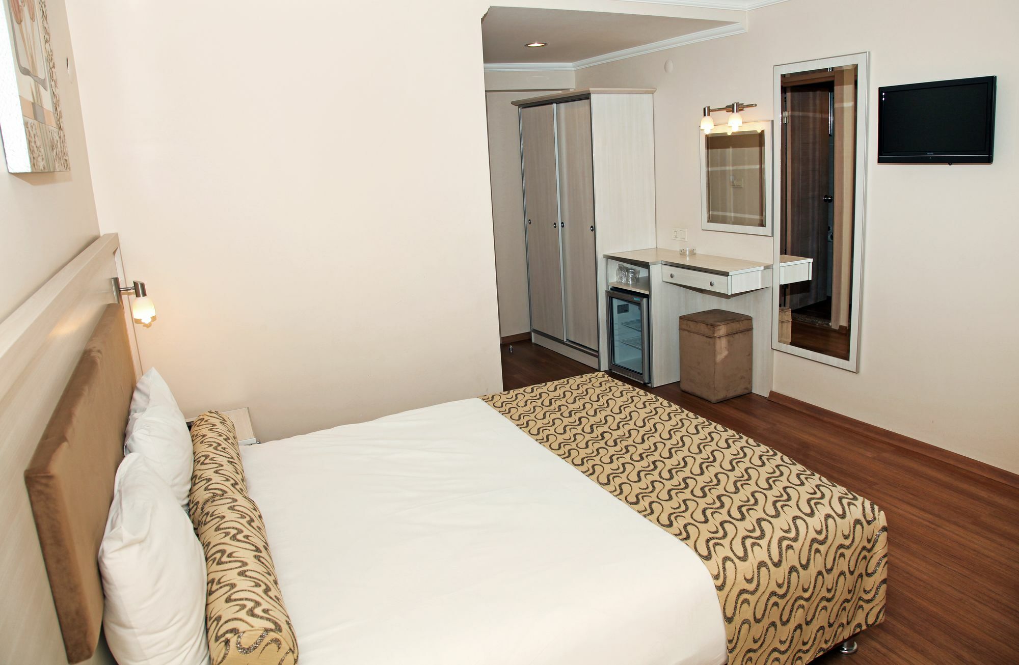 Grand Zeybek Hotel Izmir Exterior foto